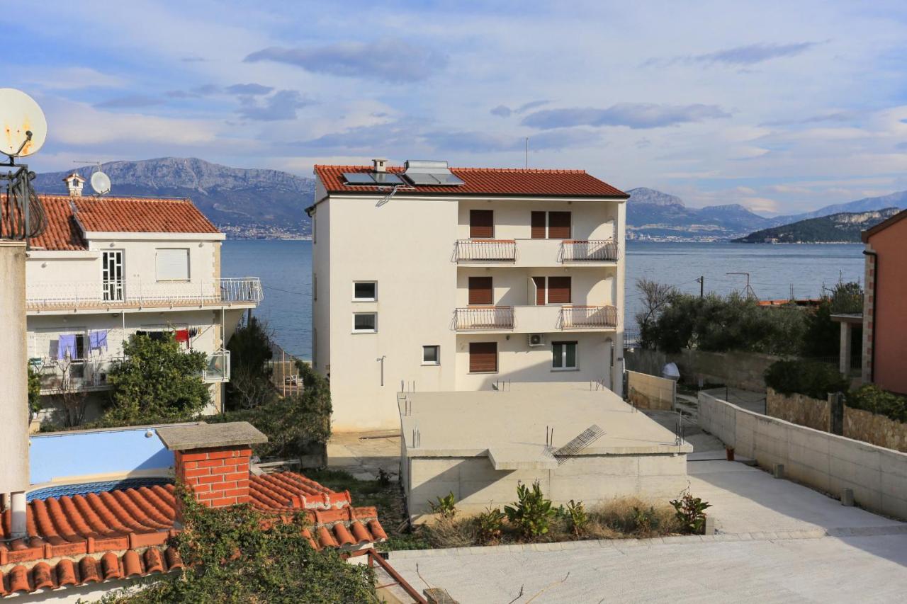 Apartments By The Sea Slatine, Ciovo - 14541 Exterior foto